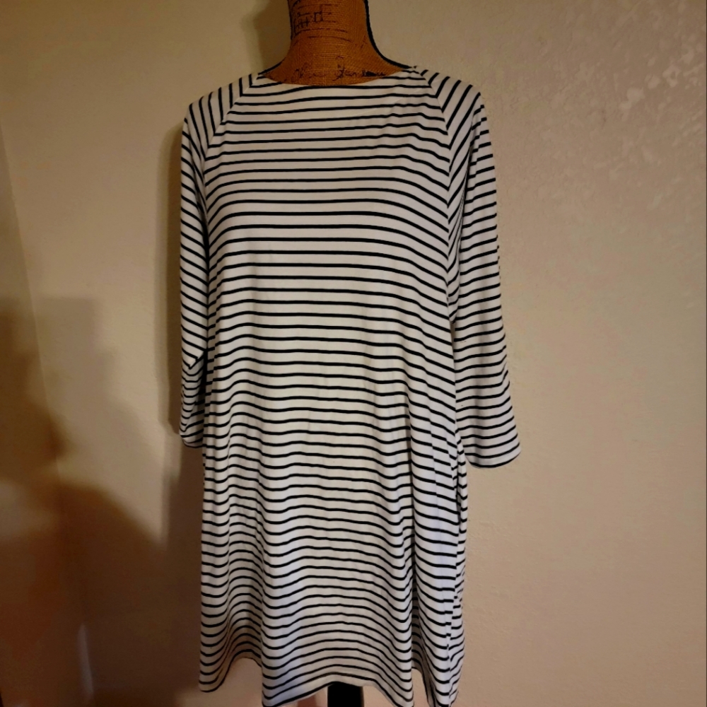 Umgee Black and White Stripe Minidress Size L w/ pockets